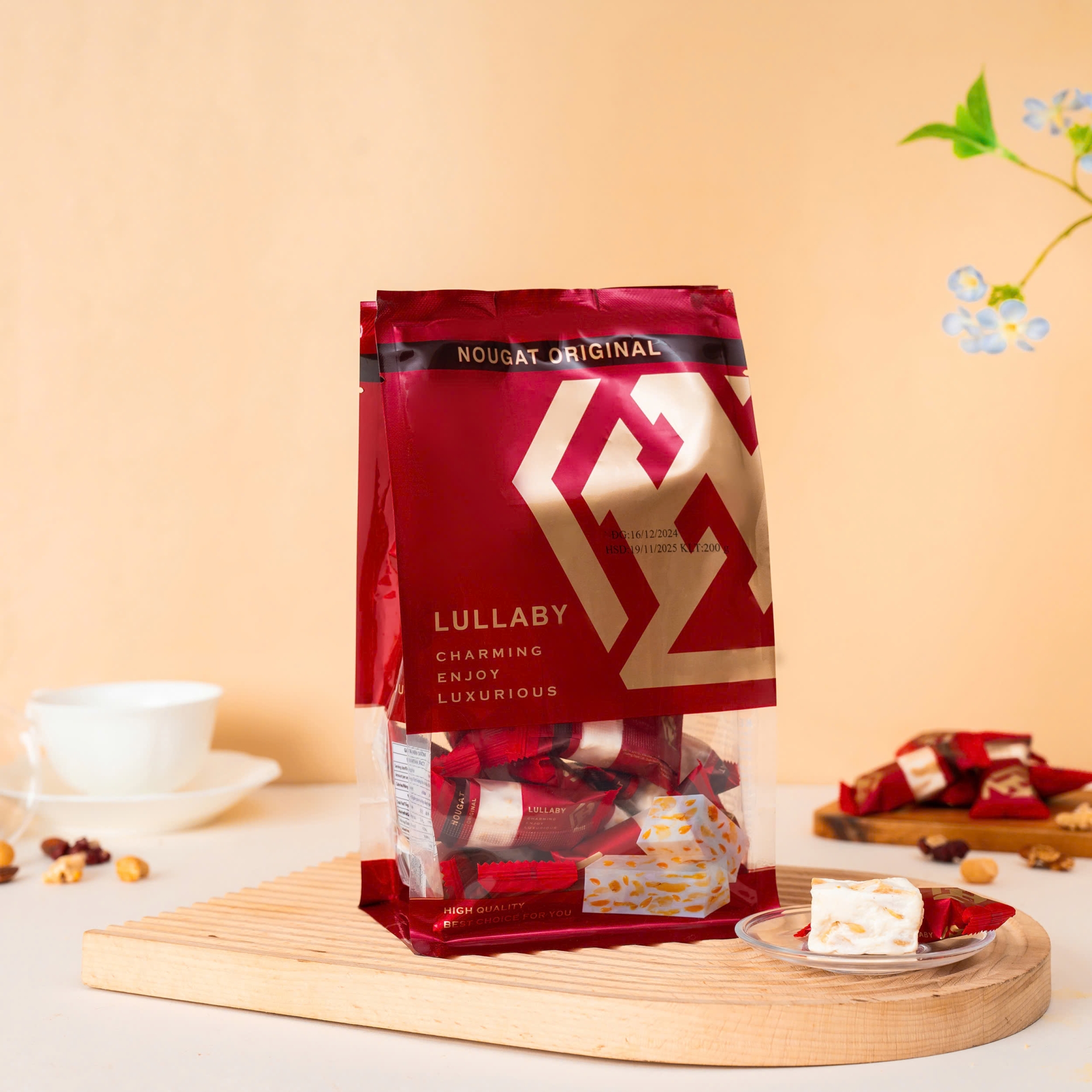 Nougat candy 200g, 12 packs/carton